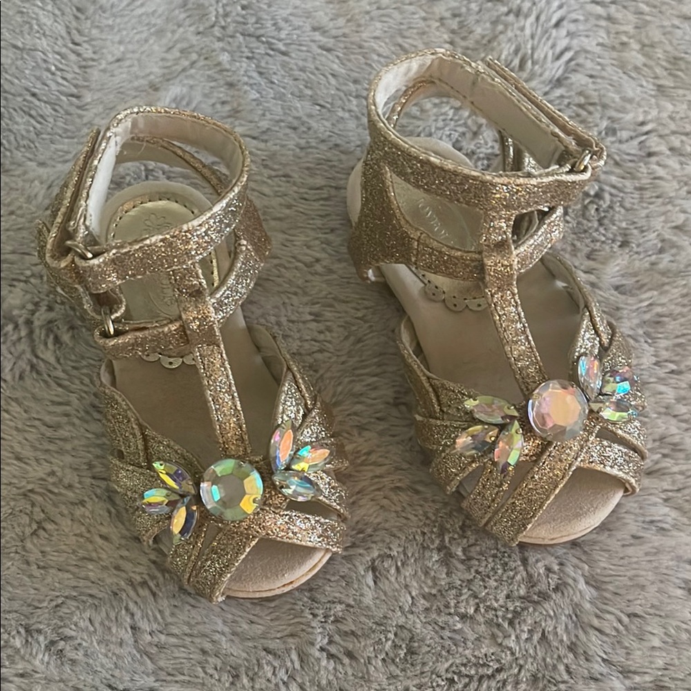 Joyfolie  toddler Glittery Gold  Sandals  SZ 5 EUC  Embellished